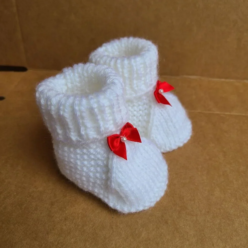 Cute Baby Booties Knit Baby Boots Baby Shower Booties White Size 0-3 Months